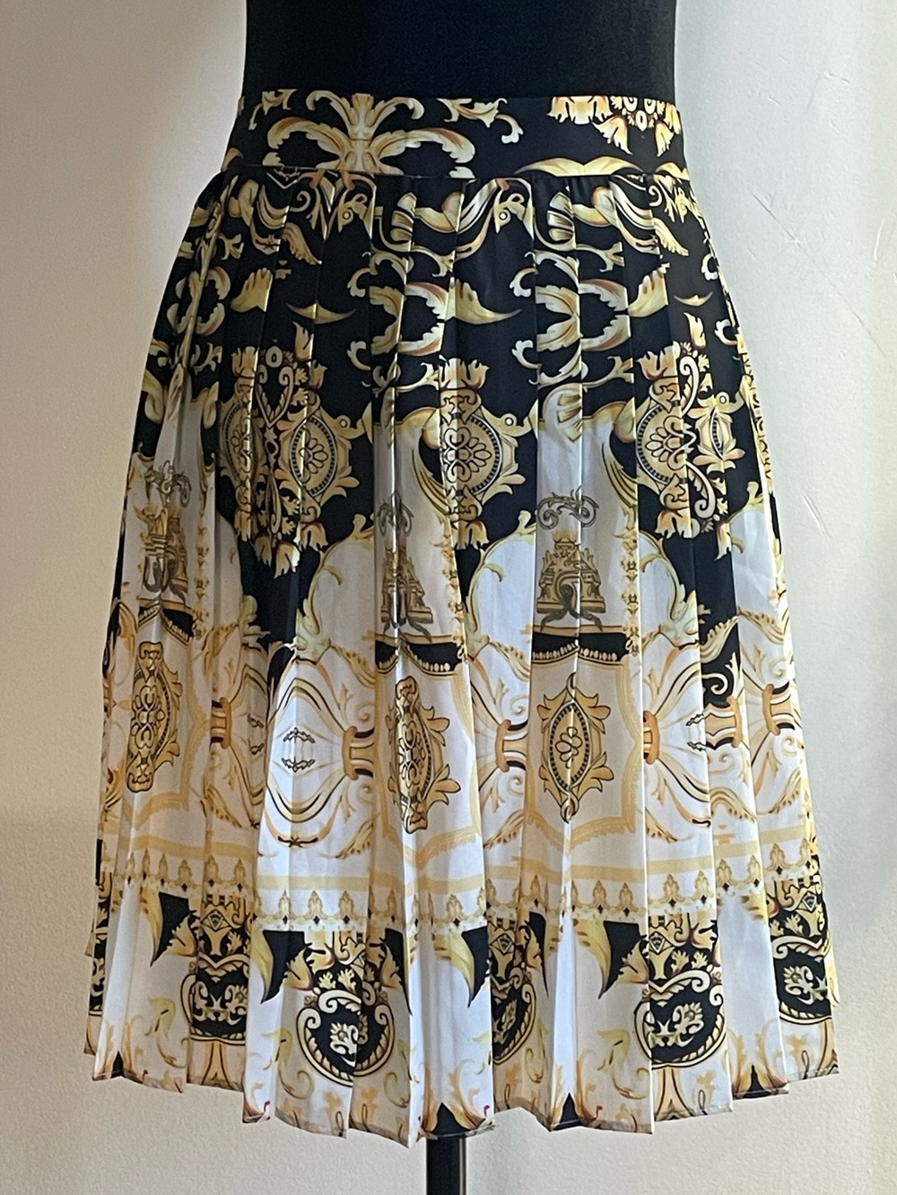 AKIRA Baroque Pleated Skirt in Black, White & Gold